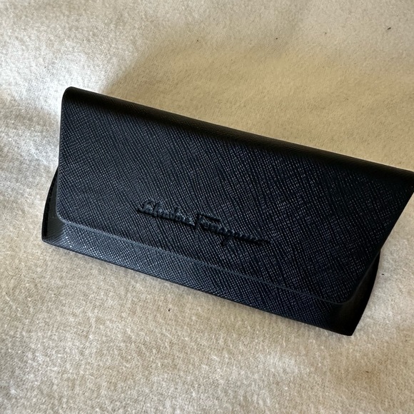 SALVATORE FERRAGAMO Sunglasses - Picture 3 of 10